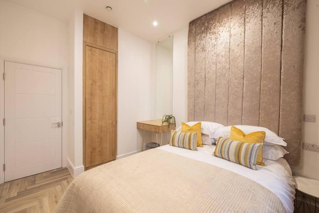 The Pocklington - The Graduate Suite Лестър Екстериор снимка